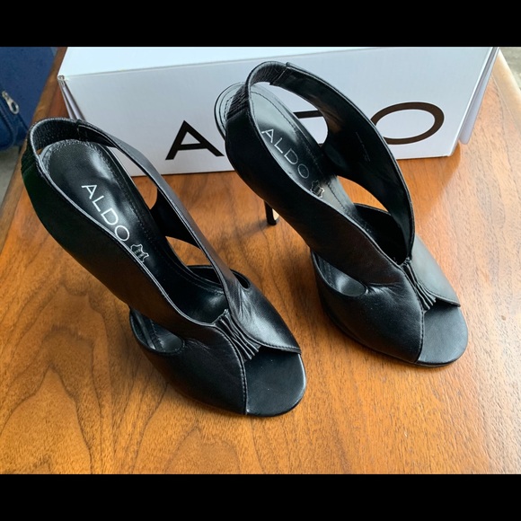 Aldo Black Heels - Picture 2 of 5
